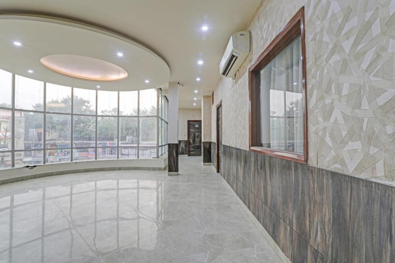 Townhouse 1150 Hotel Dayal Palace Chinhat Kültér fotó